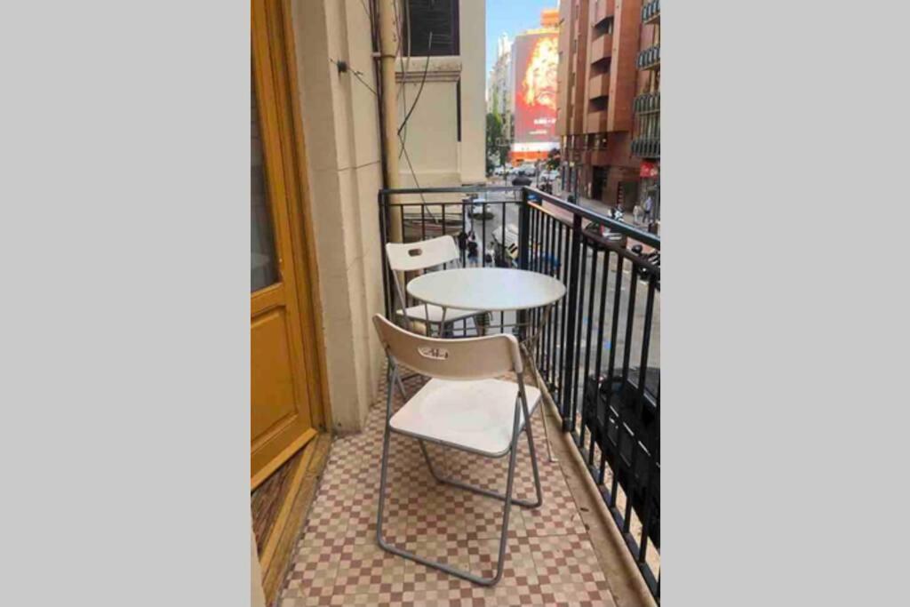 Acogedor Apartamento En Ruzafa-Centro Valencia Ngoại thất bức ảnh